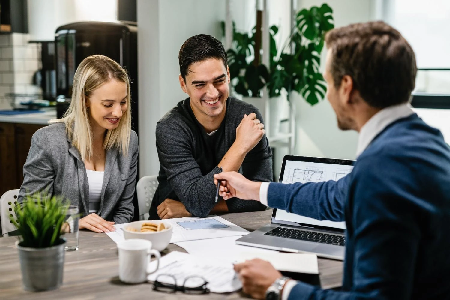 Professional Insurance Advisor